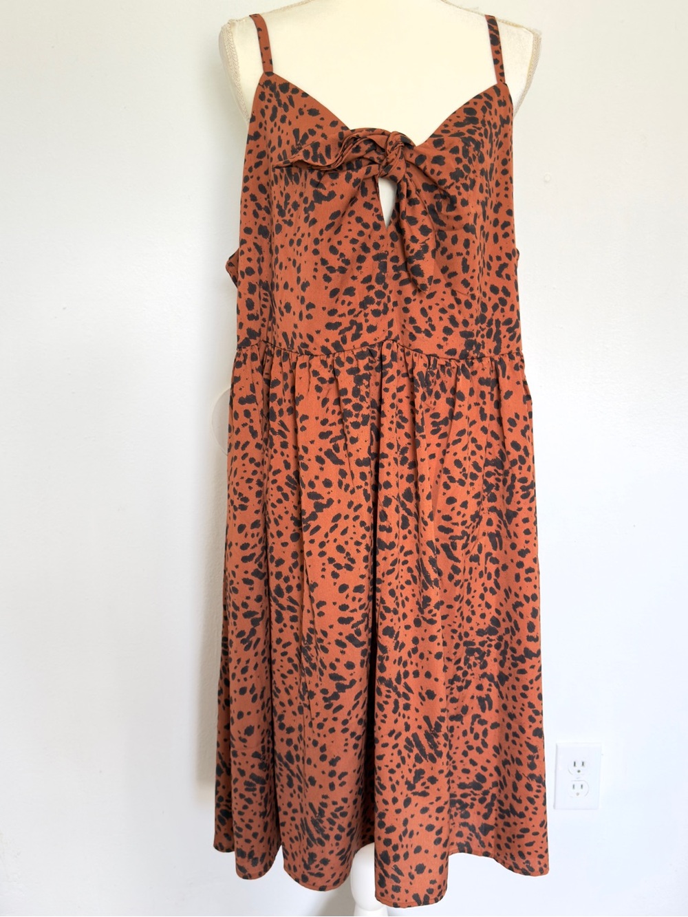 NWOT BloomChic Rust Orange Leopard Print Cami Dress Front Tie Cutout Size 20 2x